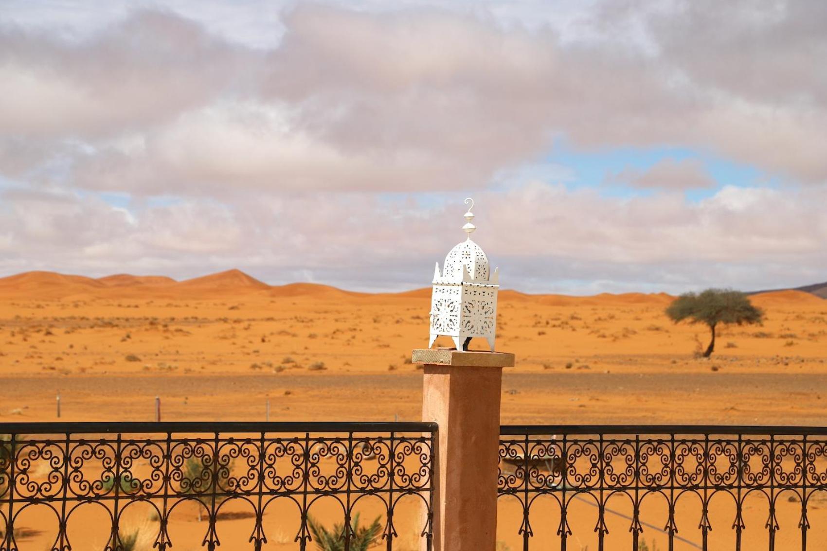 Porte De Sahara Ouzina Екстериор снимка